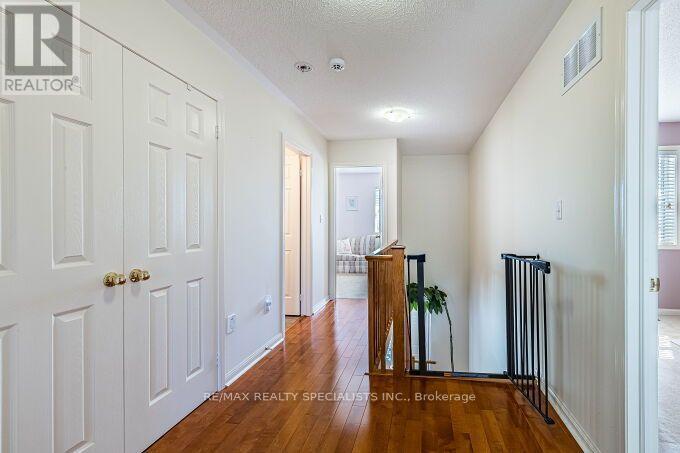 154 Valleyway Drive, Brampton, Ontario  L6X 0N3 - Photo 22 - W13832192