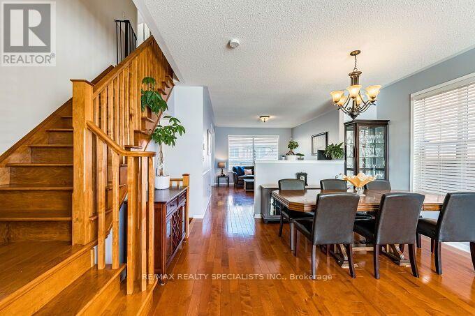 154 Valleyway Drive, Brampton, Ontario  L6X 0N3 - Photo 9 - W13832192