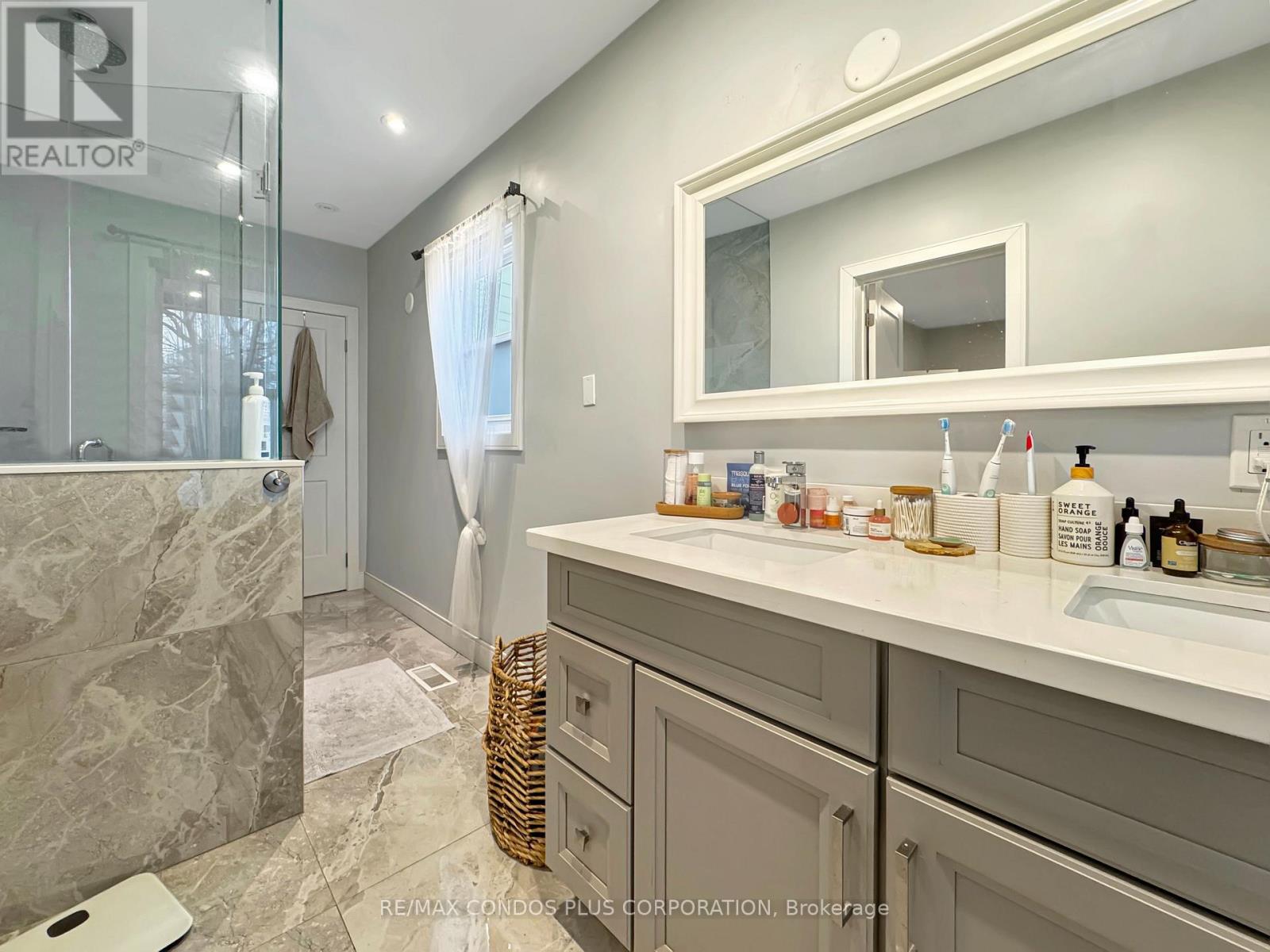 869 Beach Boulevard, Hamilton, Ontario  L8H 6Z5 - Photo 10 - X13832214