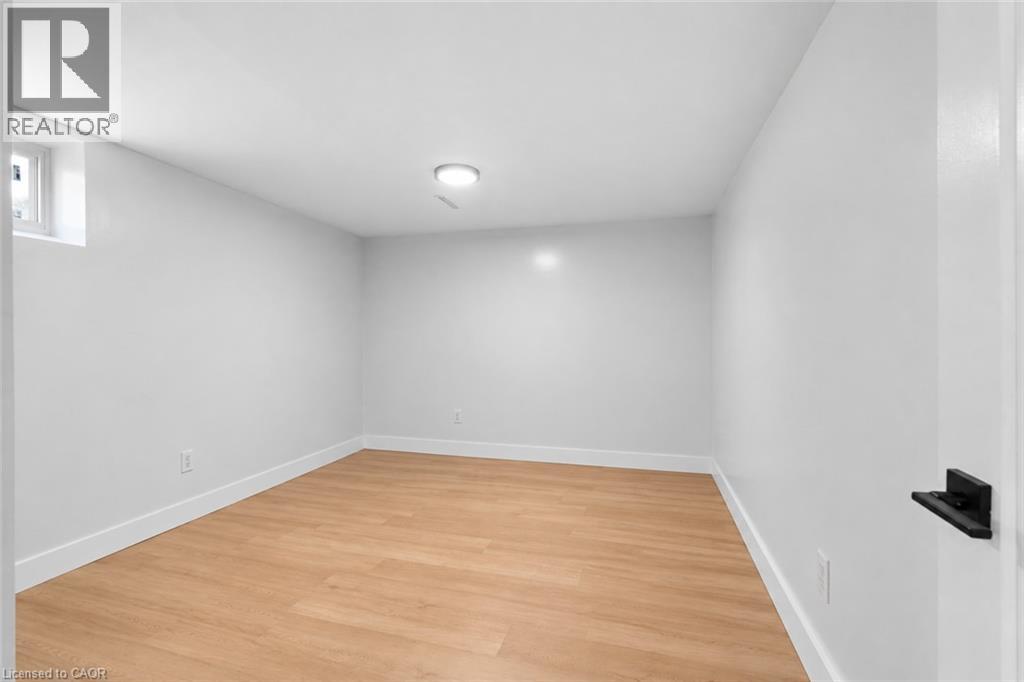 37 Lilacside Drive, Hamilton, Ontario  L8V 2L5 - Photo 18 - 40863701