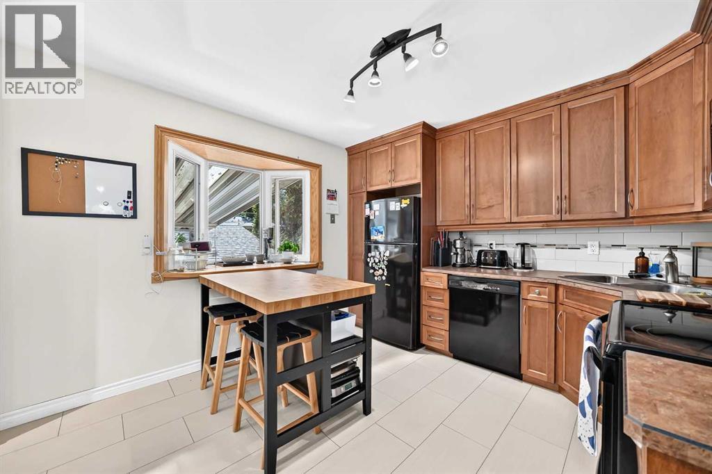 7427 Fountain Road SE, Calgary, Alberta  T2H 0W9 - Photo 6 - A2341966