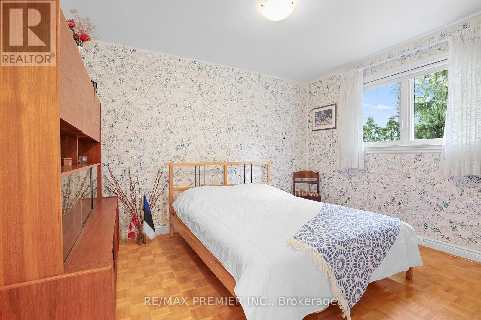 19 Temagami Court, Toronto, Ontario  M2M 4E6 - Photo 18 - C13832216