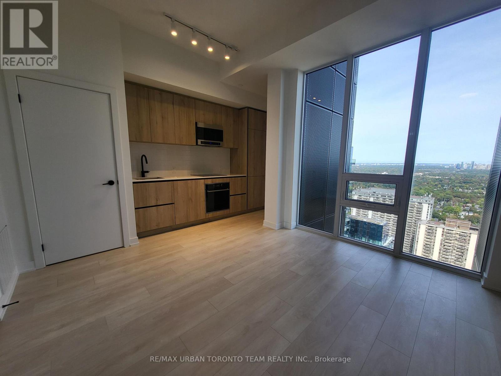 Uph-01 (3901) - 117 Broadway Avenue, Toronto, Ontario M4P 1V3 - Photo 2 - C13832256