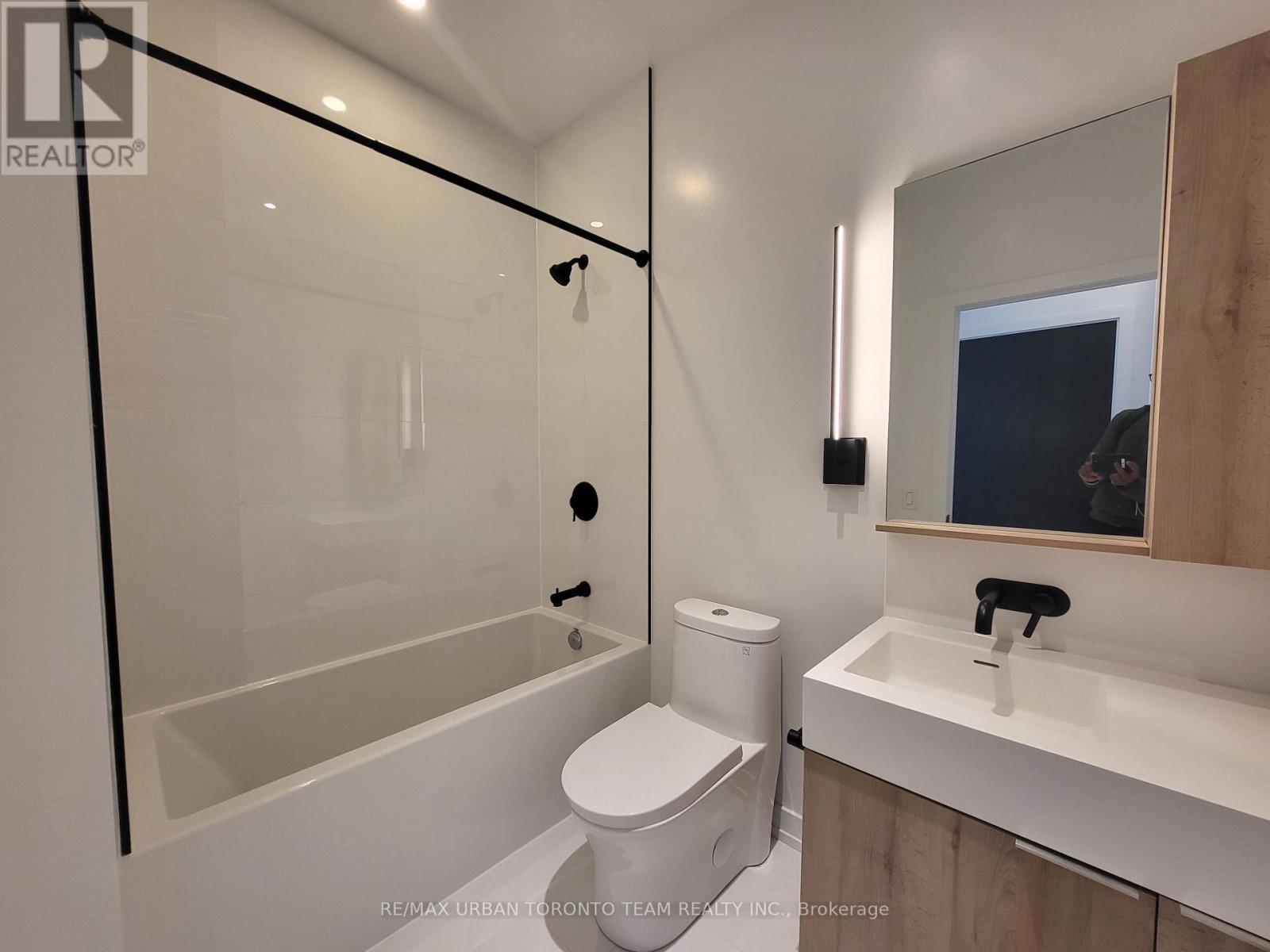 Uph-01 (3901) - 117 Broadway Avenue, Toronto, Ontario M4P 1V3 - Photo 8 - C13832256