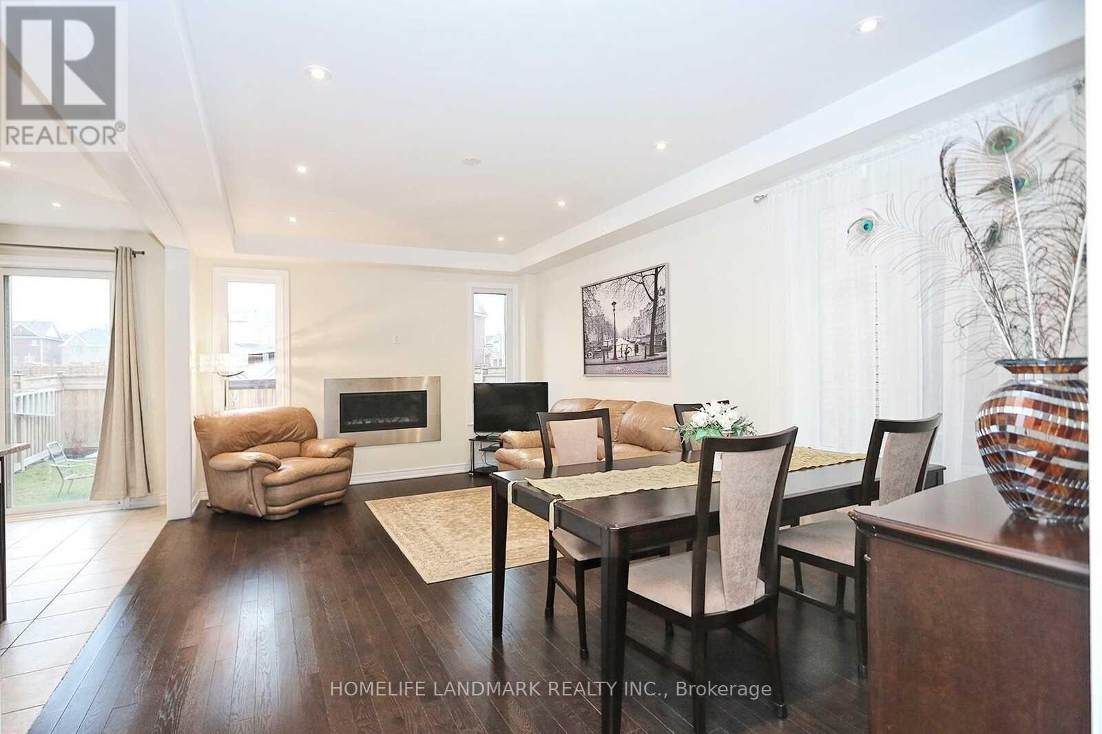 349 Hartwell Way, Aurora, Ontario  L4G 0W5 - Photo 9 - N13832228
