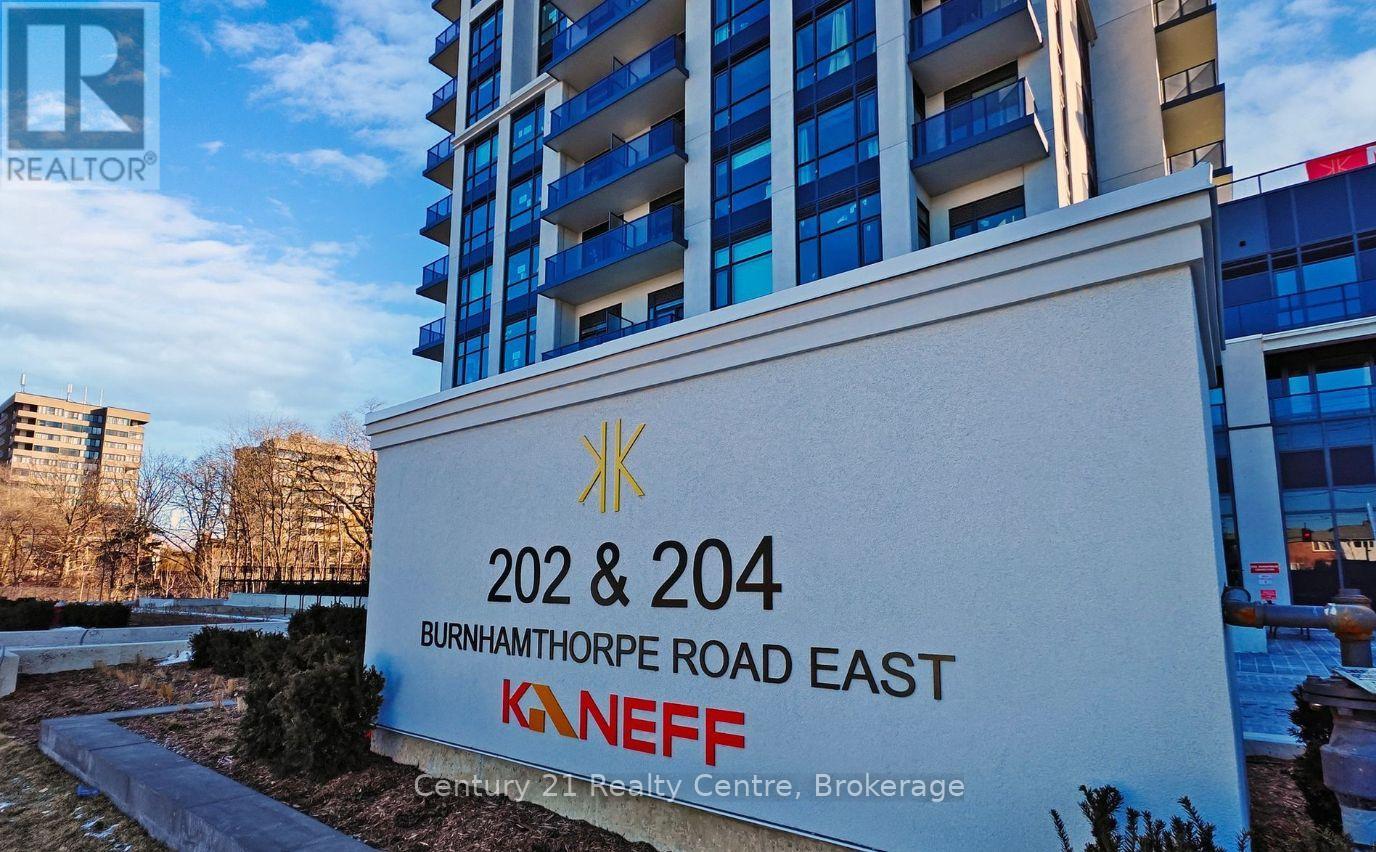 1606 - 202 Burnhamthorpe Road, Mississauga, Ontario  L5A 0B2 - Photo 2 - W13832222