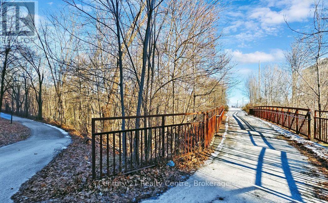 1606 - 202 Burnhamthorpe Road, Mississauga, Ontario  L5A 0B2 - Photo 20 - W13832222