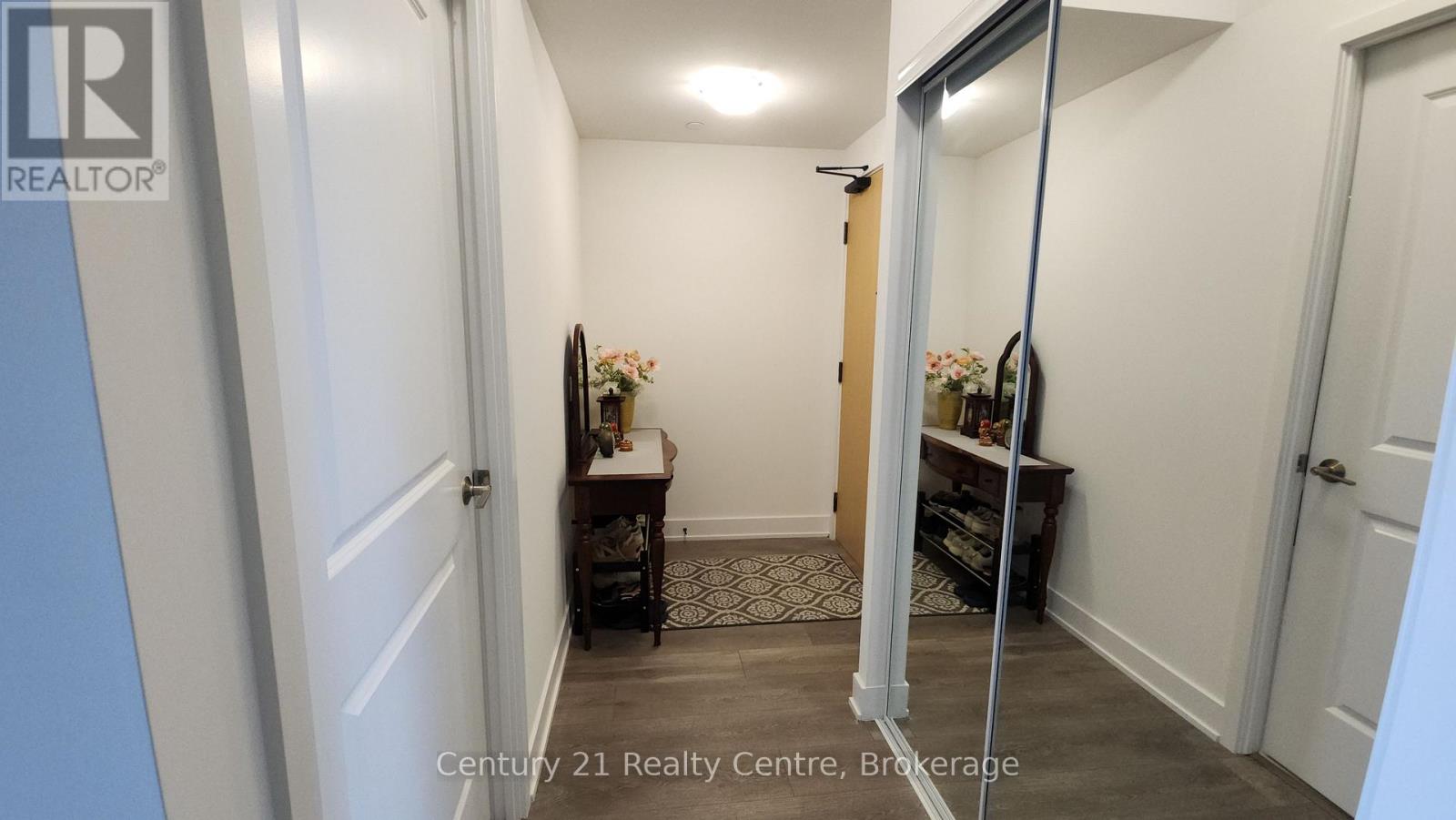 1606 - 202 Burnhamthorpe Road, Mississauga, Ontario  L5A 0B2 - Photo 8 - W13832222