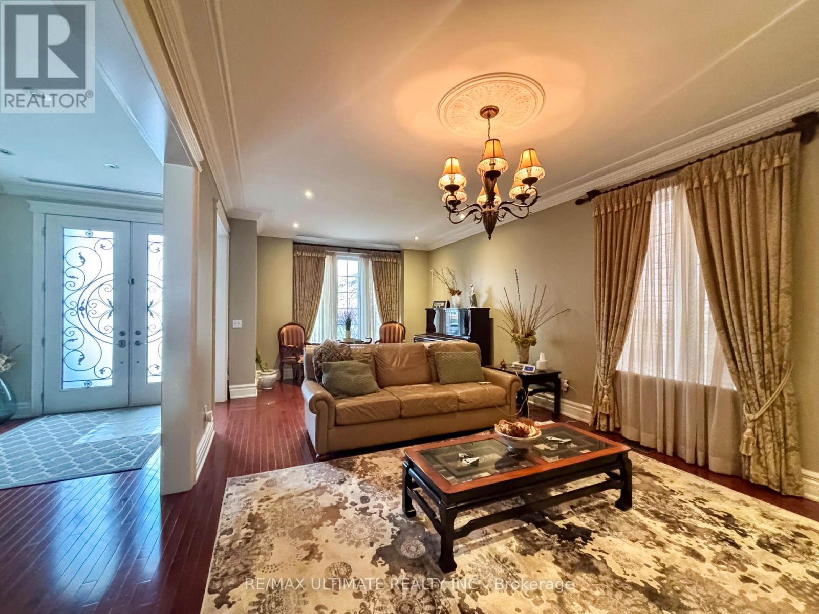 38 Wilmar Road, Toronto, Ontario  M9B 3R9 - Photo 2 - W13832224