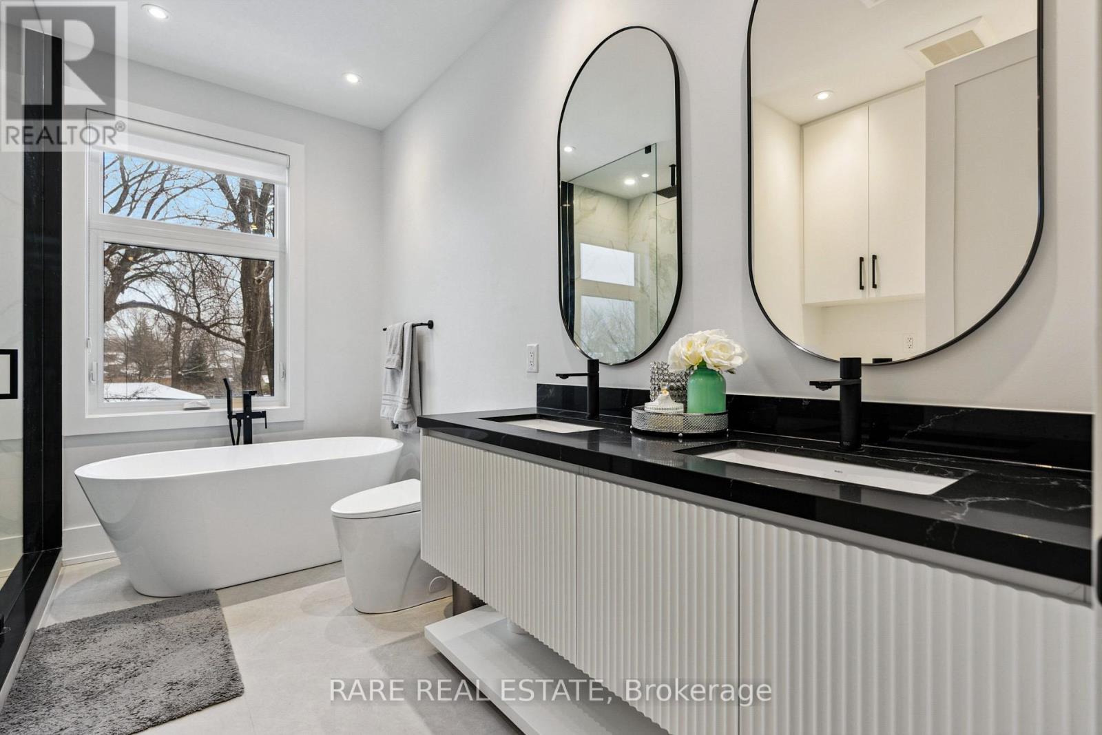19 Twenty-Ninth Street, Toronto, Ontario  M8W 3A9 - Photo 14 - W13832262