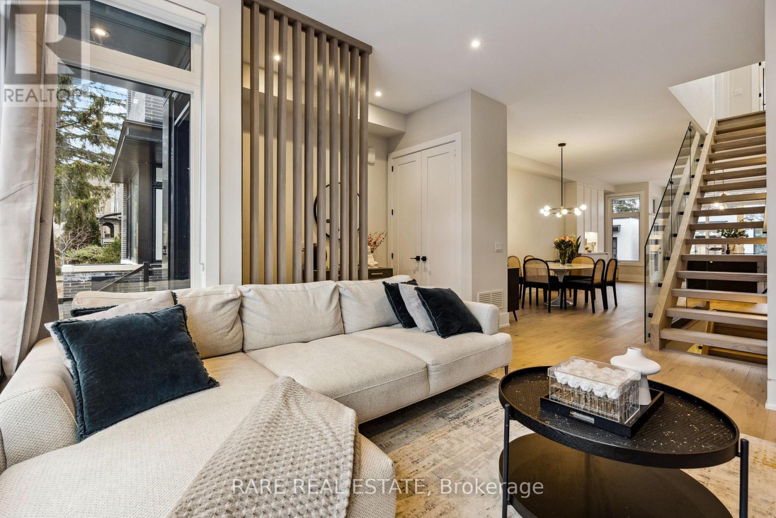 19 Twenty-Ninth Street, Toronto, Ontario  M8W 3A9 - Photo 4 - W13832262