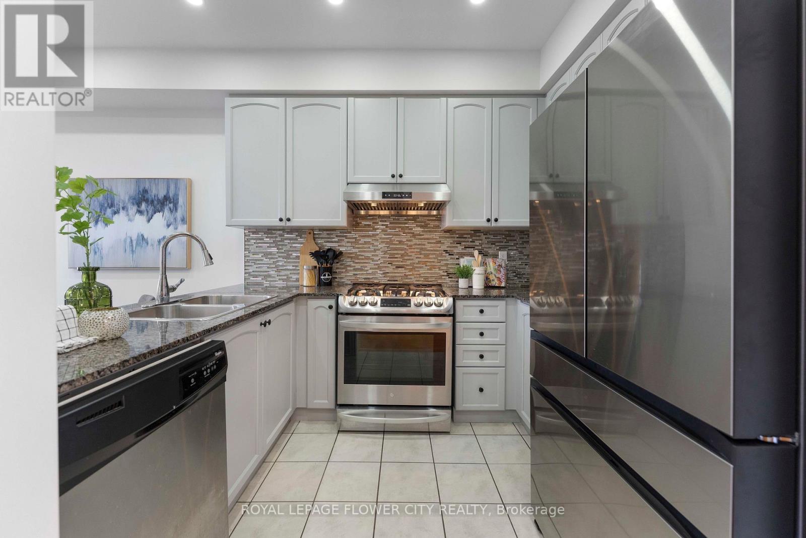 2761 William Jackson Drive, Pickering, Ontario  L1X 0C1 - Photo 16 - E13832156