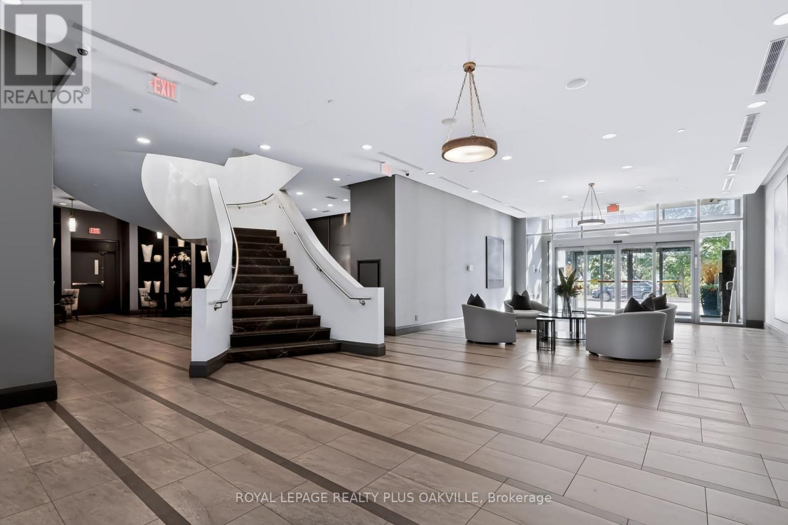 508 - 11 Bronte Road, Oakville, Ontario L6L 0E1 - Photo 6 - W13830920