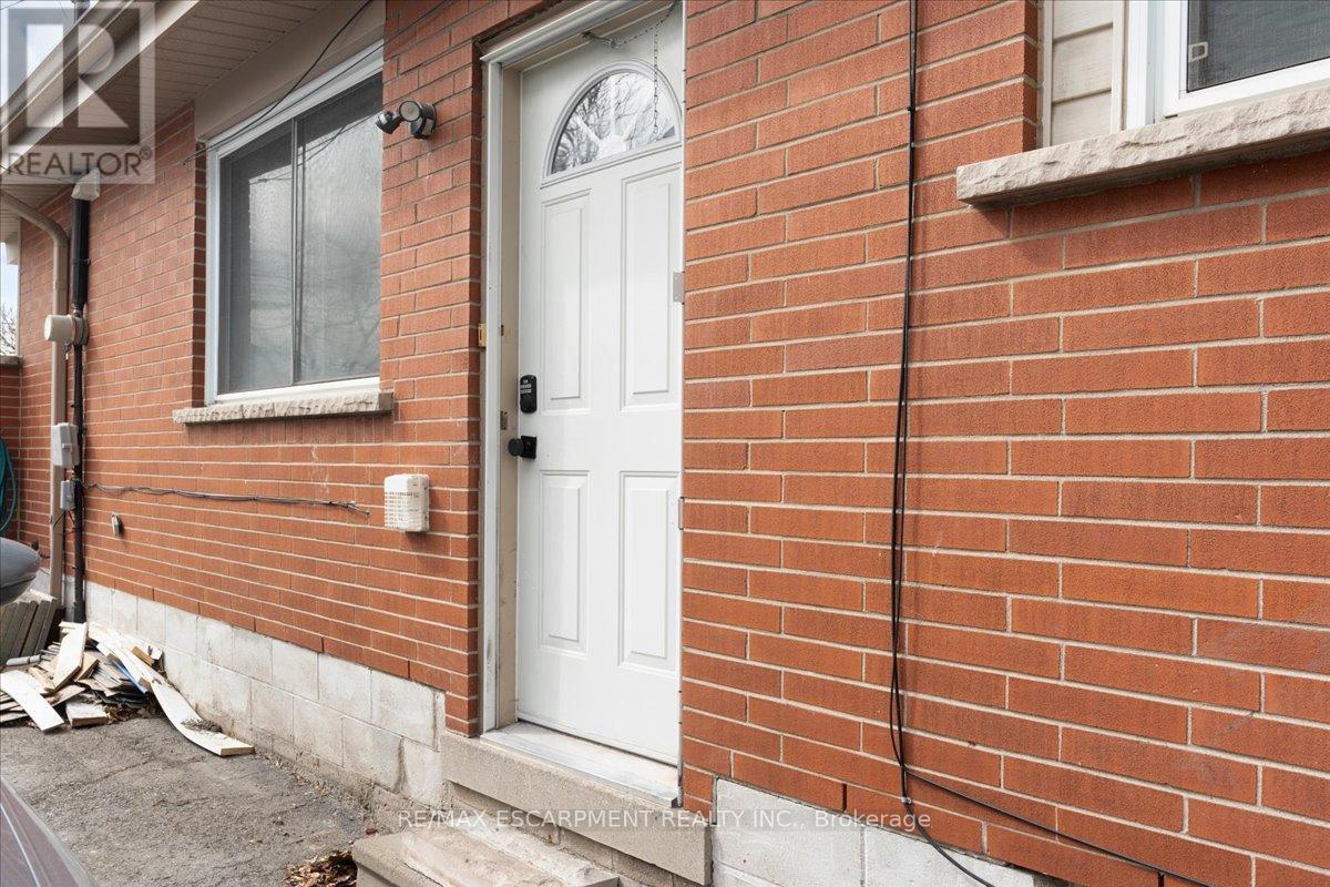 37 Lilacside Drive, Hamilton, Ontario  L8V 2L5 - Photo 22 - X13832254