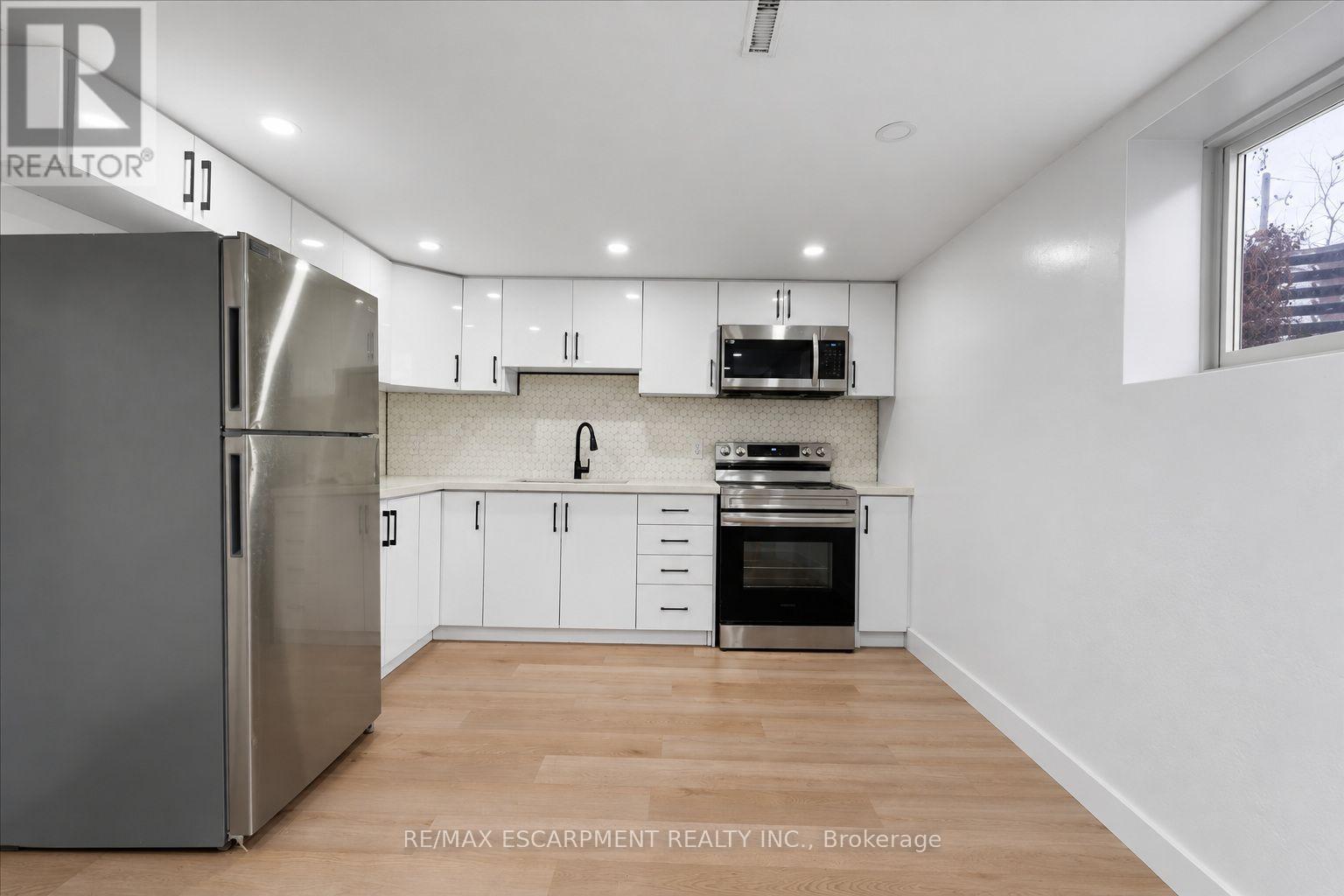 37 Lilacside Drive, Hamilton, Ontario  L8V 2L5 - Photo 25 - X13832254
