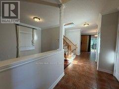 16 Panorama Way, Hamilton, Ontario  L8E 6C6 - Photo 3 - X13832260
