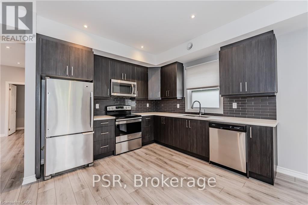 3 - 17 MARY STREET, Waterloo, Ontario