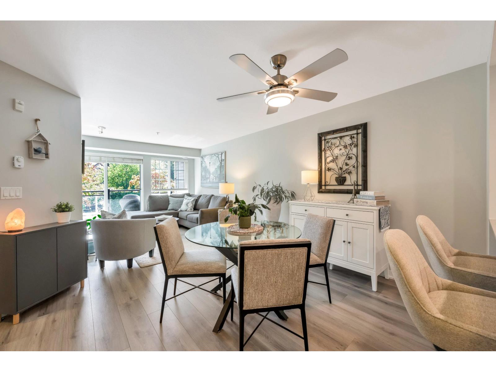 207 2950 King George Boulevard, Surrey, British Columbia  V4P 0E5 - Photo 13 - R3168127