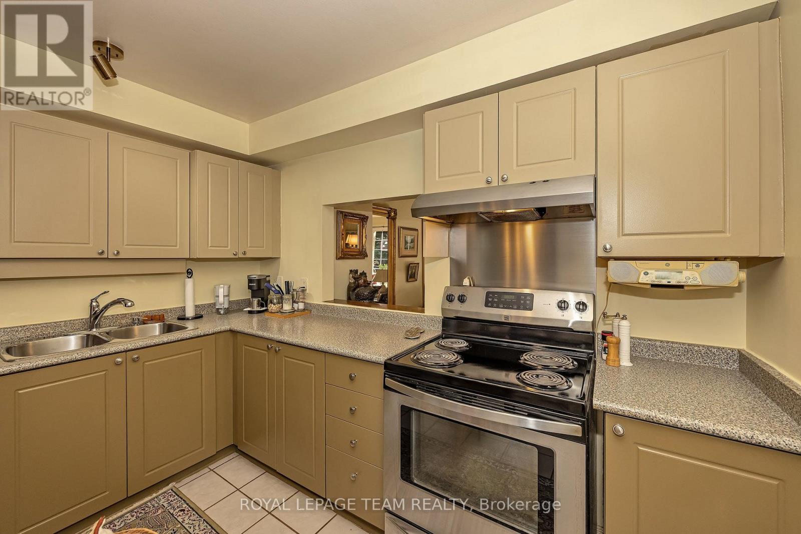 28 Monterey Drive, Ottawa, Ontario  K2H 7A6 - Photo 7 - X13832274