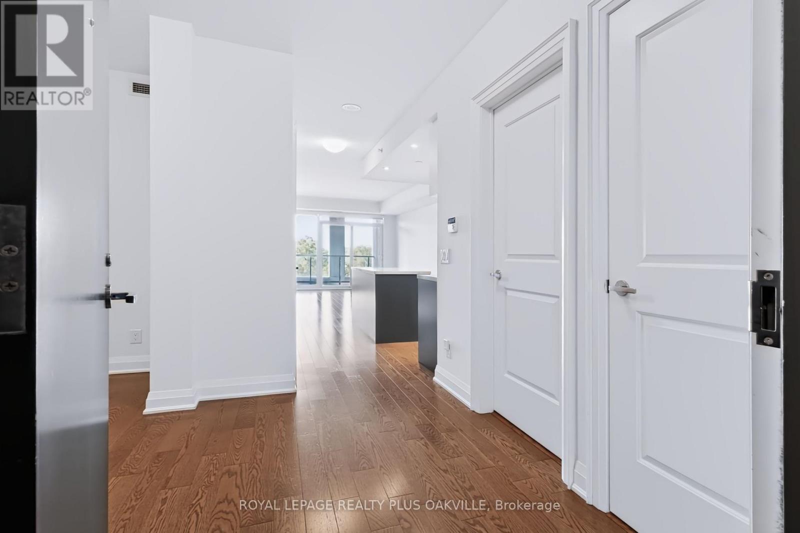 508 - 11 Bronte Road, Oakville, Ontario L6L 0E1 - Photo 9 - W13830920