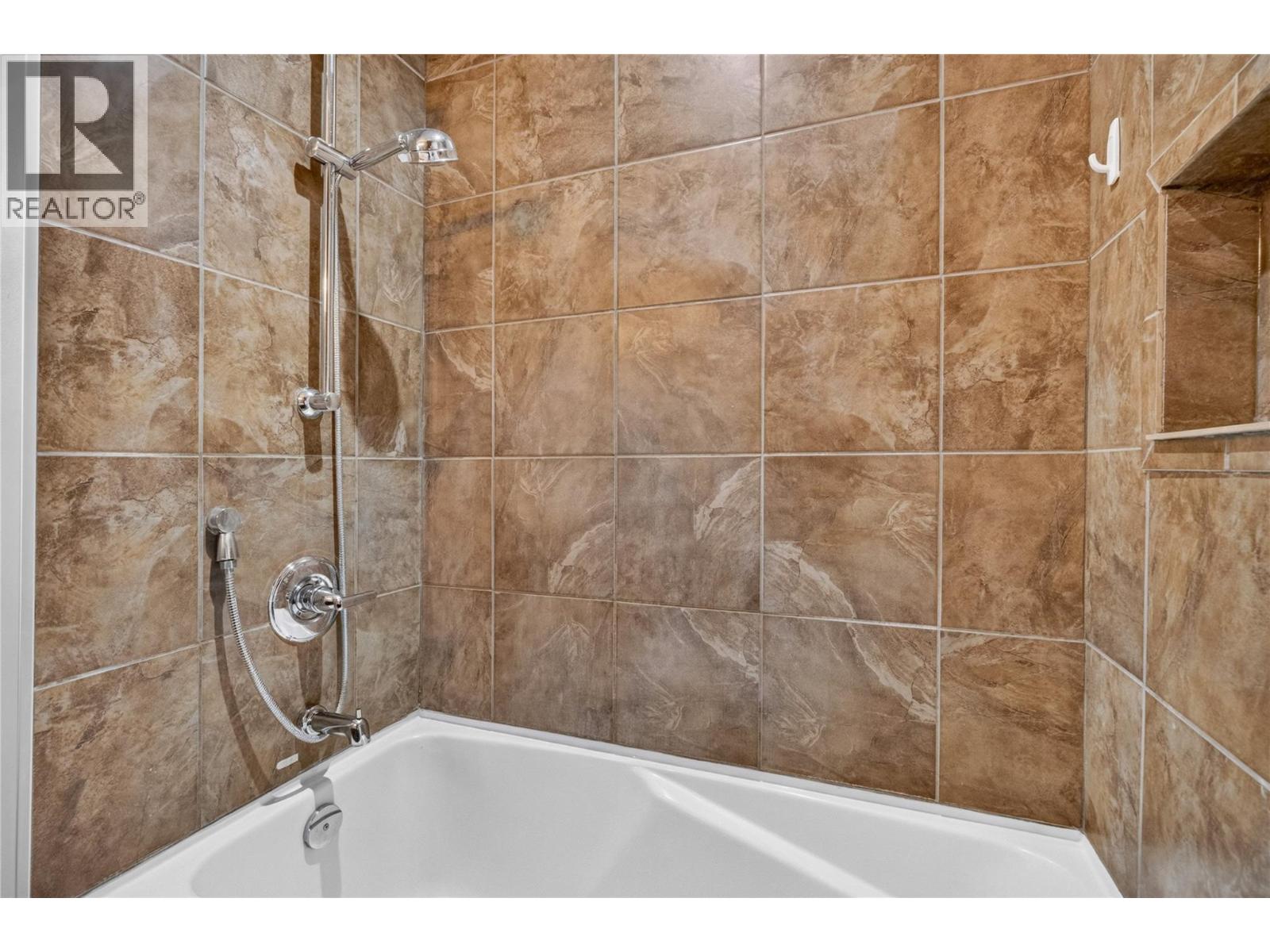 220 West Bench Drive, Penticton, British Columbia  V2A 8X8 - Photo 24 - 10401837