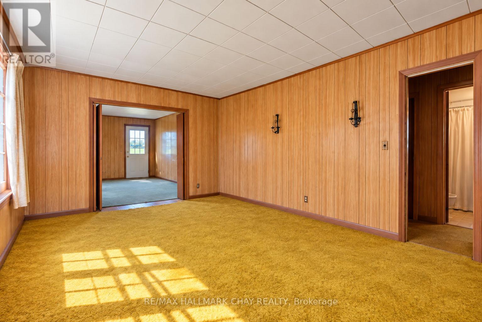 1402 Ridge Road E, Oro-Medonte, Ontario  L0L 1T0 - Photo 11 - S13832270