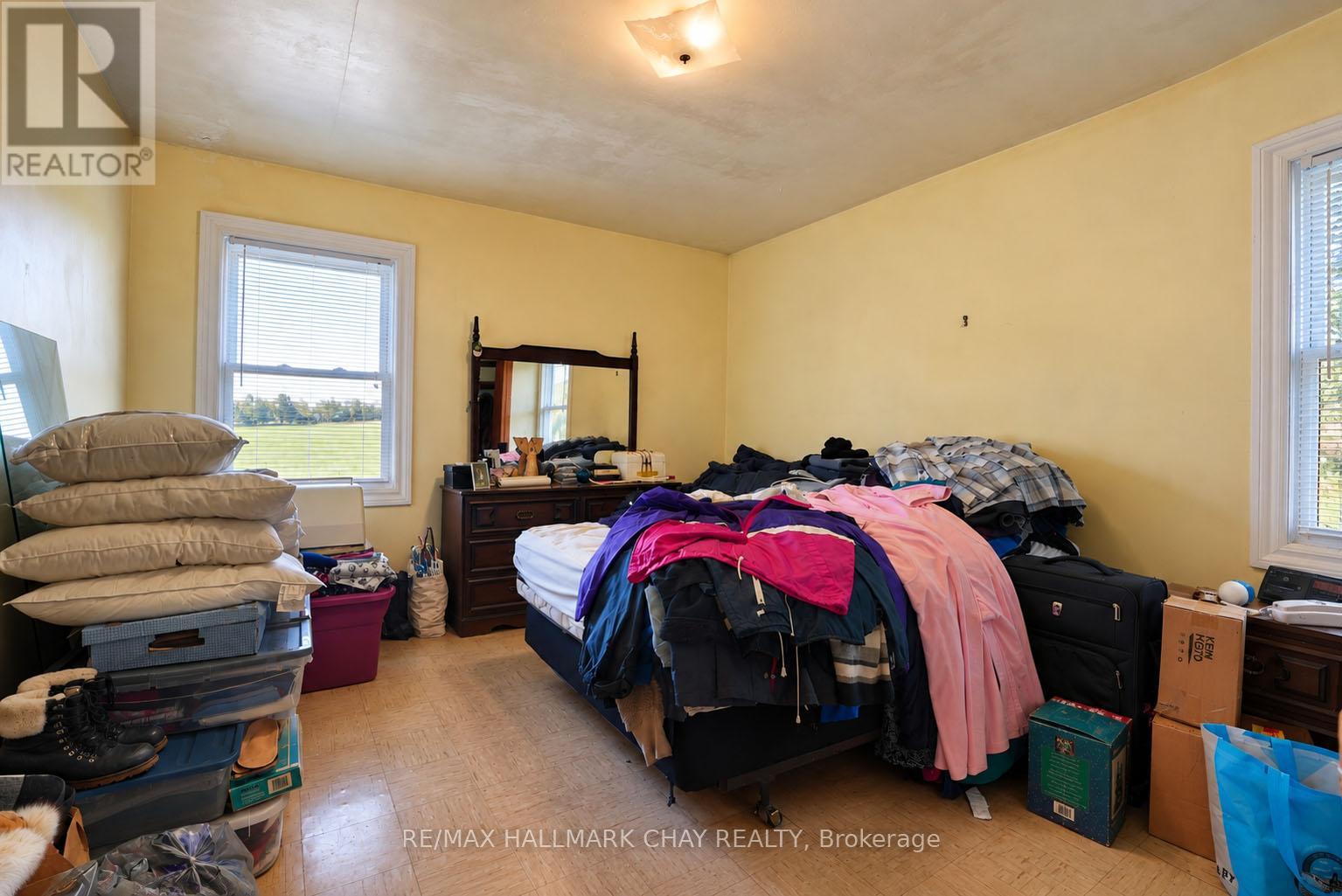 1402 Ridge Road E, Oro-Medonte, Ontario  L0L 1T0 - Photo 17 - S13832270