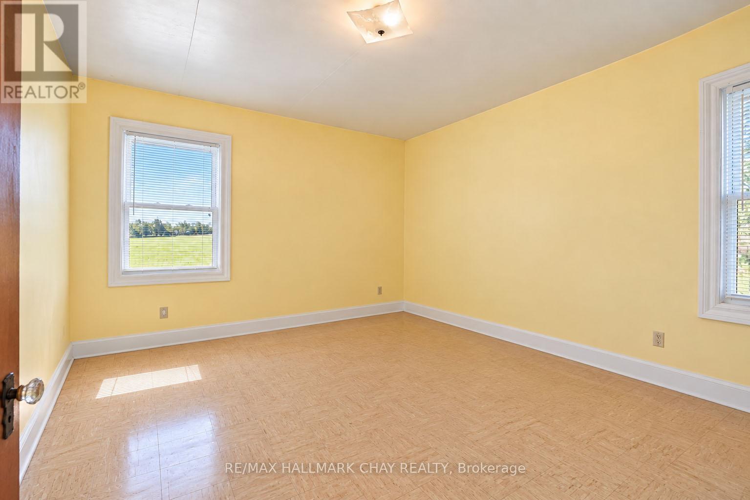 1402 Ridge Road E, Oro-Medonte, Ontario  L0L 1T0 - Photo 18 - S13832270