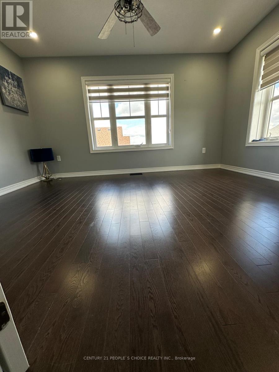Upper - 70 Hogan Manor Drive, Brampton, Ontario L7A 4V3 - Photo 13 - W13832278
