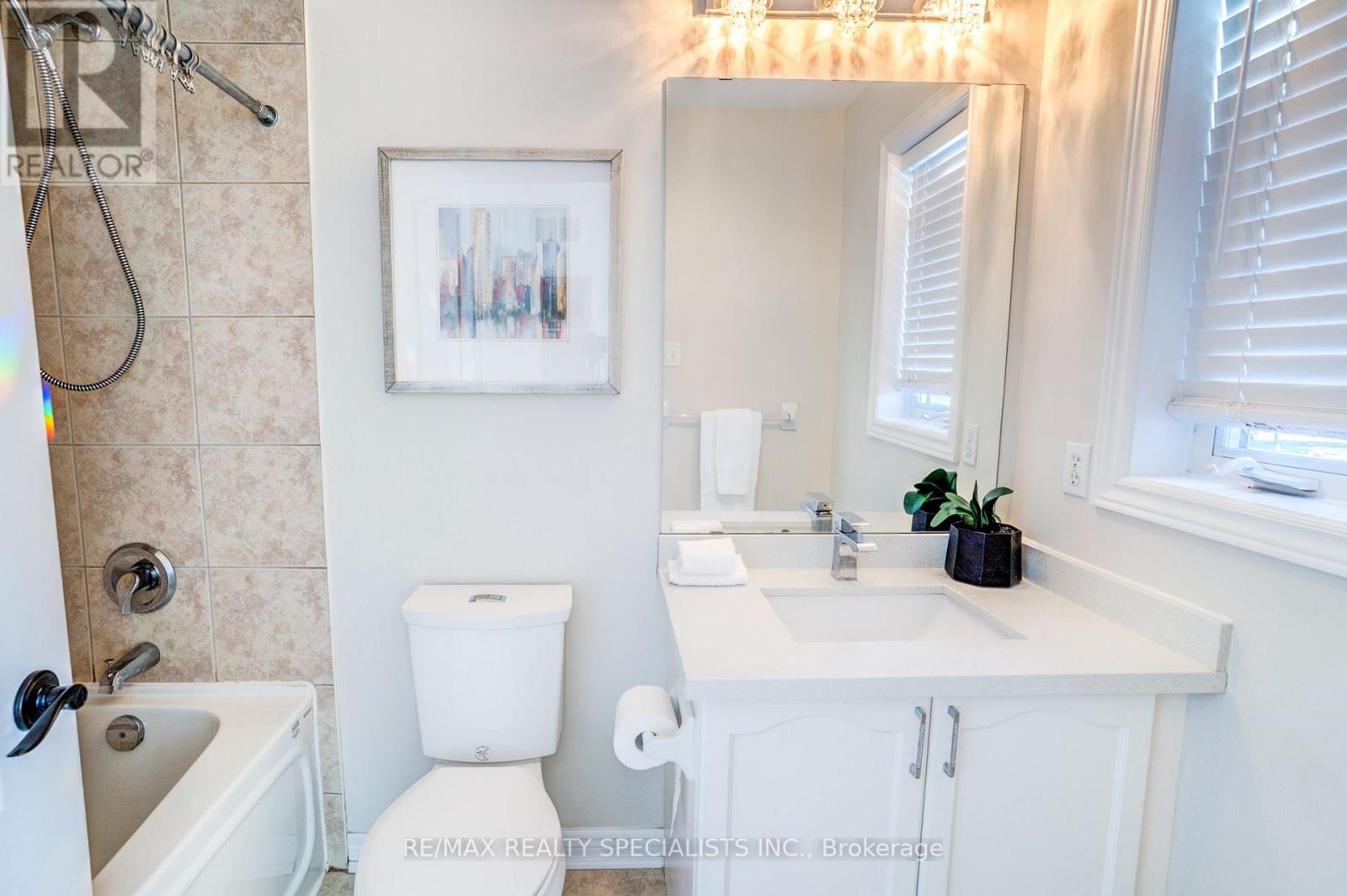 7 Kingspoint Circle, Hamilton, Ontario L8E 6C5 - Photo 38 - X13832302
