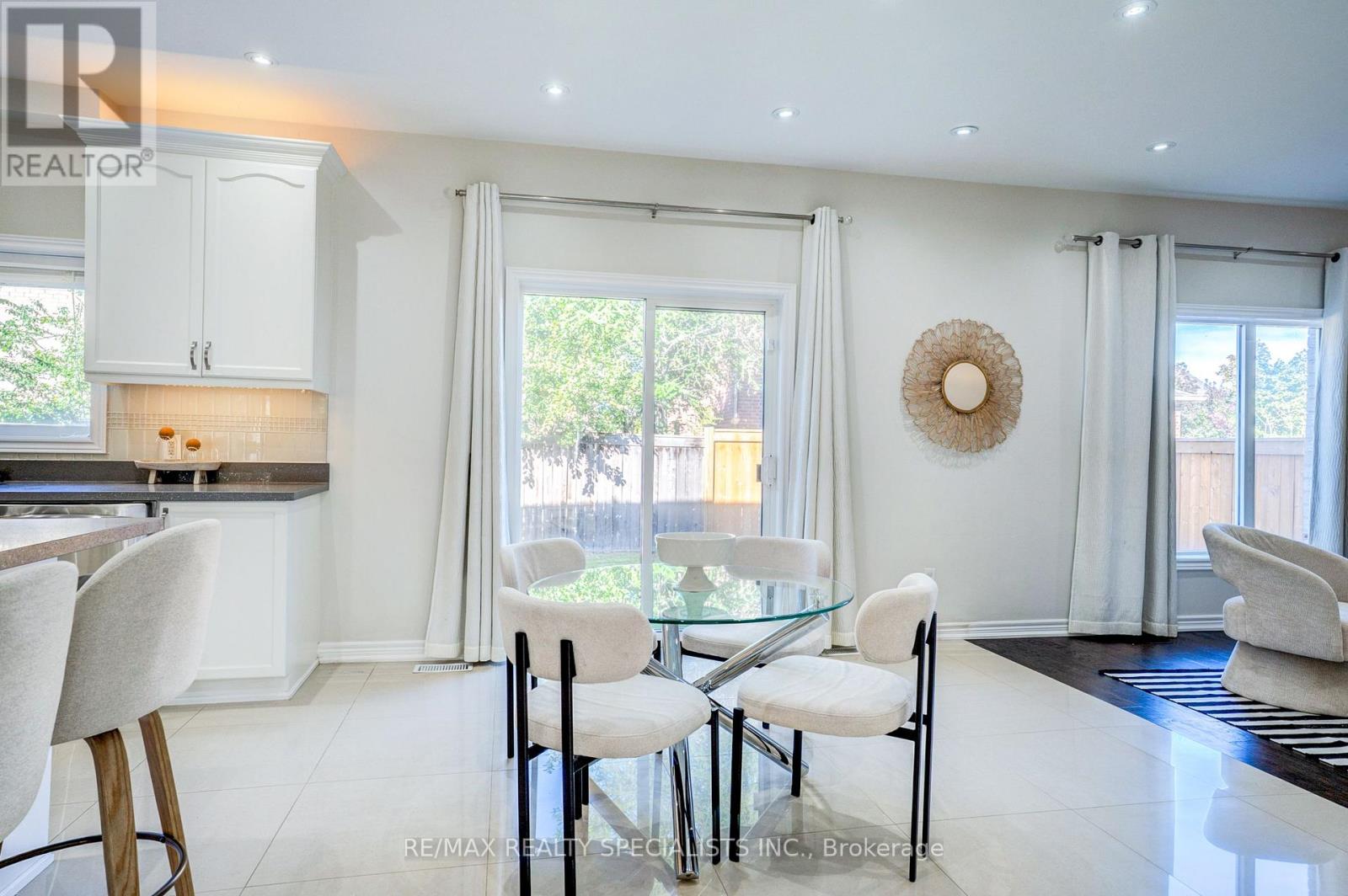 7 Kingspoint Circle, Hamilton, Ontario L8E 6C5 - Photo 9 - X13832302