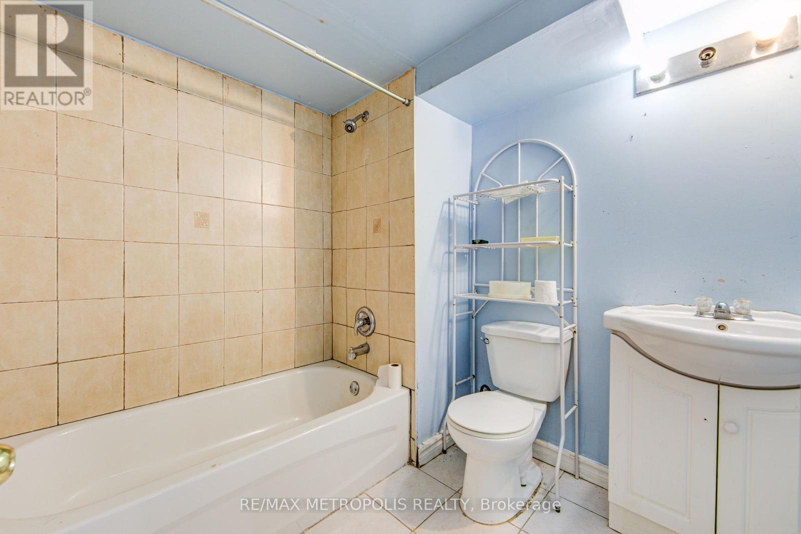 110 Stevenson Road, Toronto, Ontario  M9V 2B5 - Photo 30 - W13821318