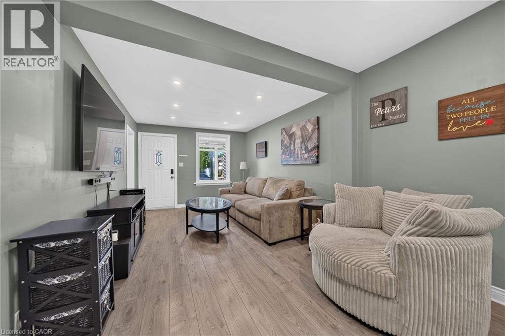 7 East 24th Street, Hamilton, Ontario  L8V 2X8 - Photo 10 - 40866149