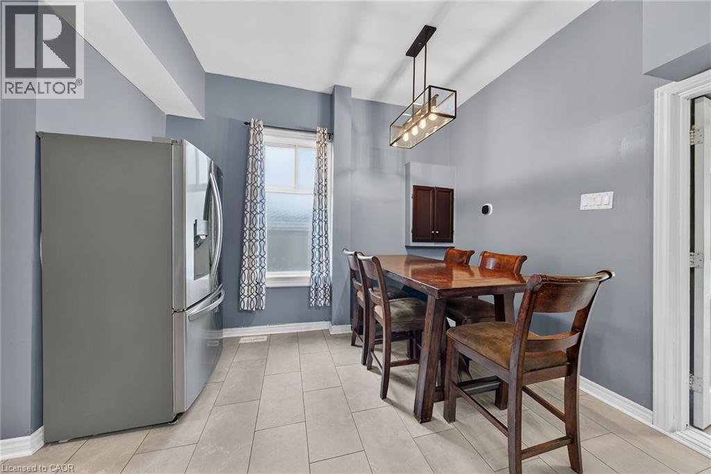 7 East 24th Street, Hamilton, Ontario  L8V 2X8 - Photo 15 - 40866149