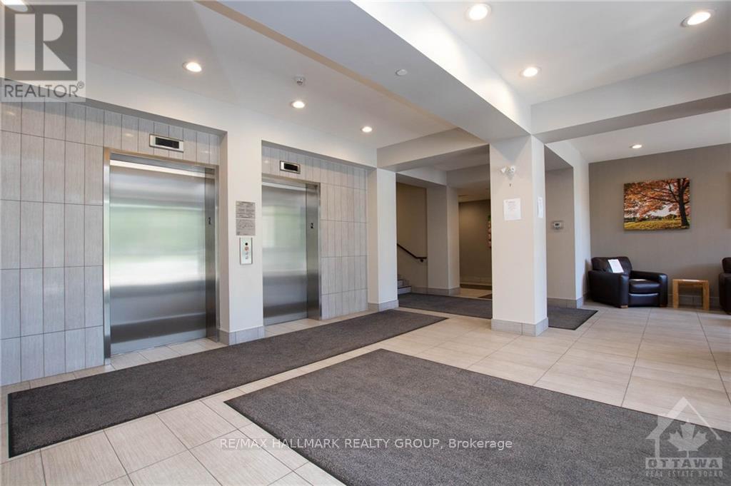 414 - 808 Bronson Avenue, Ottawa, Ontario  K1S 5A4 - Photo 2 - X13832368