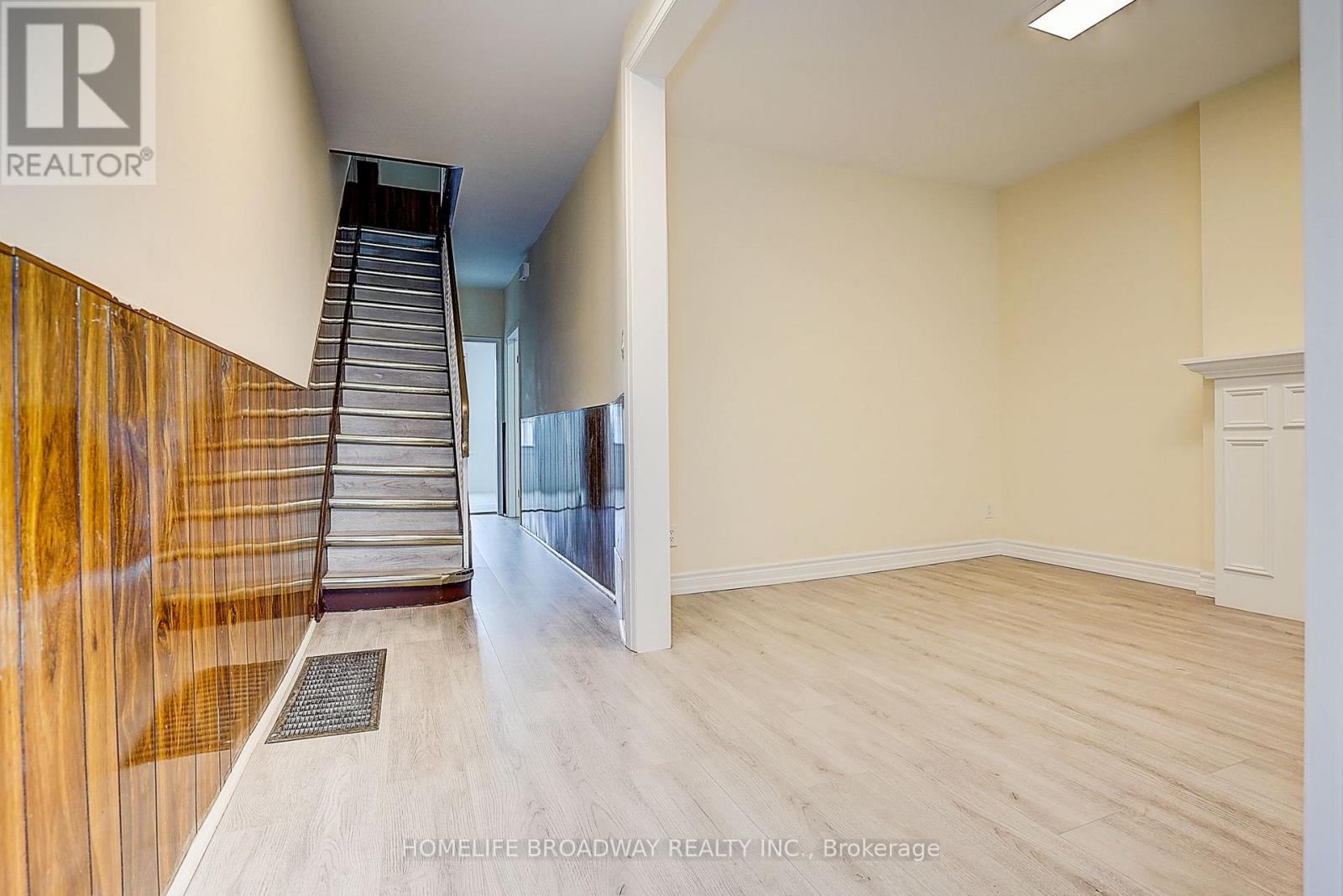 1069 Davenport Road, Toronto, Ontario M6G 2C2 - Photo 7 - C13832350