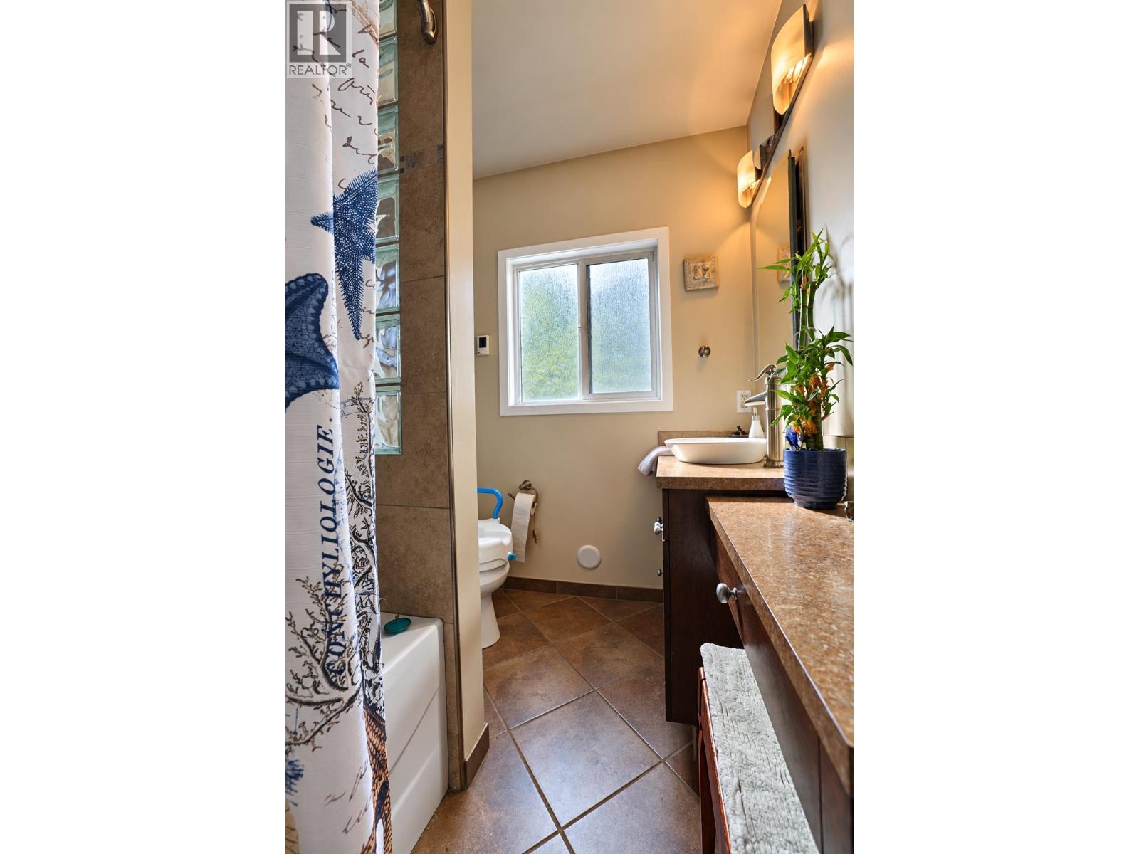 1516 Albatross Avenue, Kitimat, British Columbia  V8C 1R1 - Photo 10 - R3169624