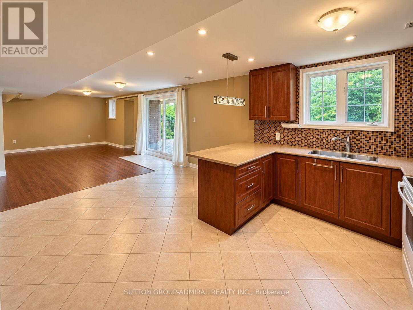 2323 Falling Green Drive, Oakville, Ontario  L6M 5A7 - Photo 33 - W13832316