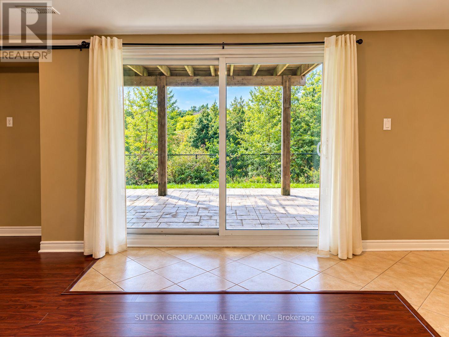 2323 Falling Green Drive, Oakville, Ontario  L6M 5A7 - Photo 35 - W13832316