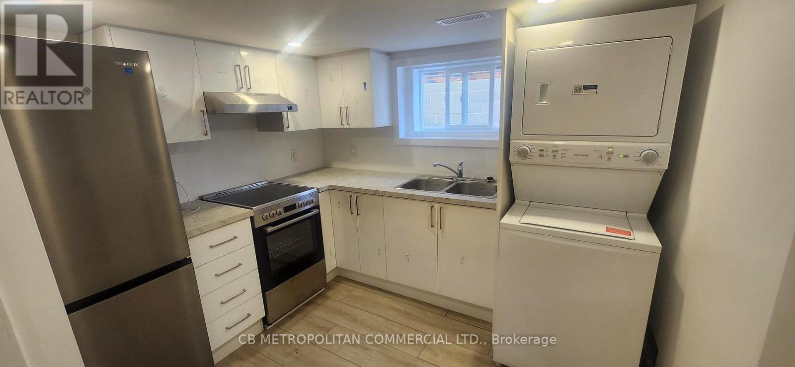 Lower Level - 124 Evans Avenue, Toronto, Ontario  M8Z 1H9 - Photo 3 - W13832336