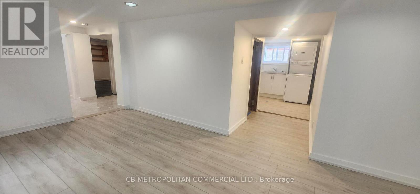 Lower Level - 124 Evans Avenue, Toronto, Ontario  M8Z 1H9 - Photo 6 - W13832336