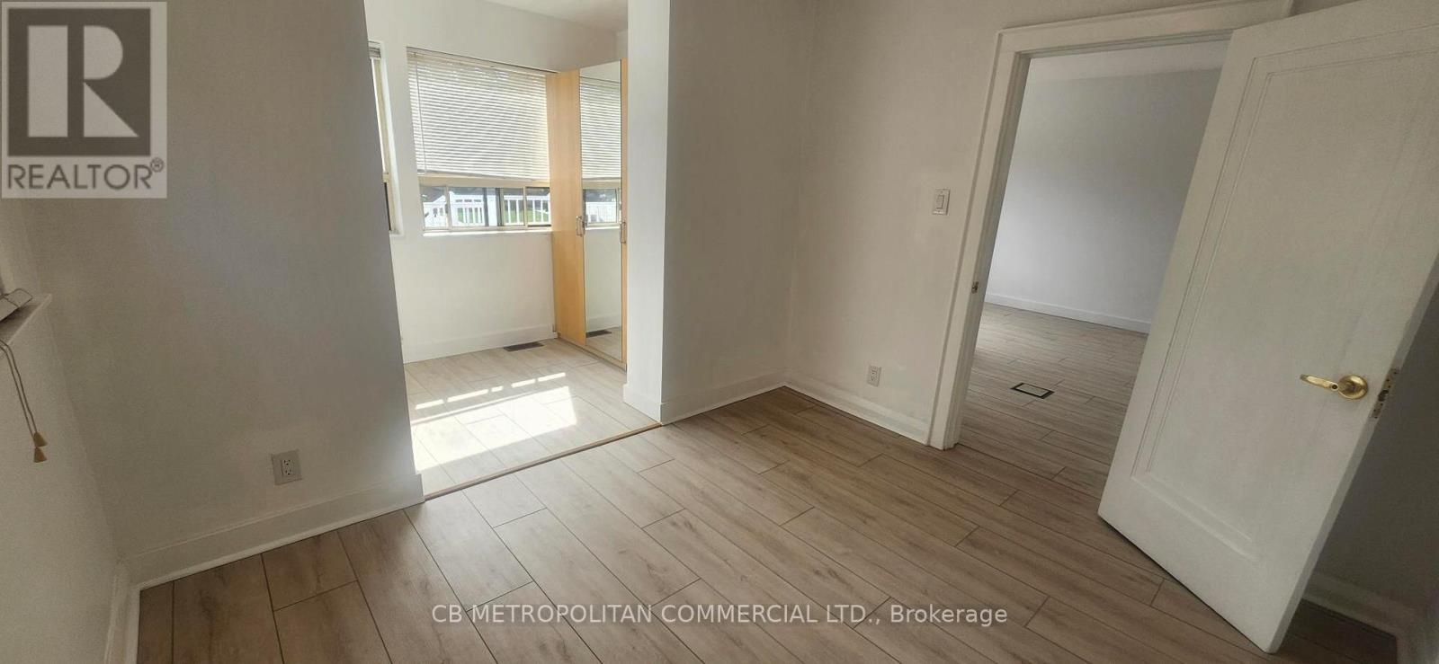 Upper - 124 Evans Avenue, Toronto, Ontario  M8Z 1H9 - Photo 13 - W13832338