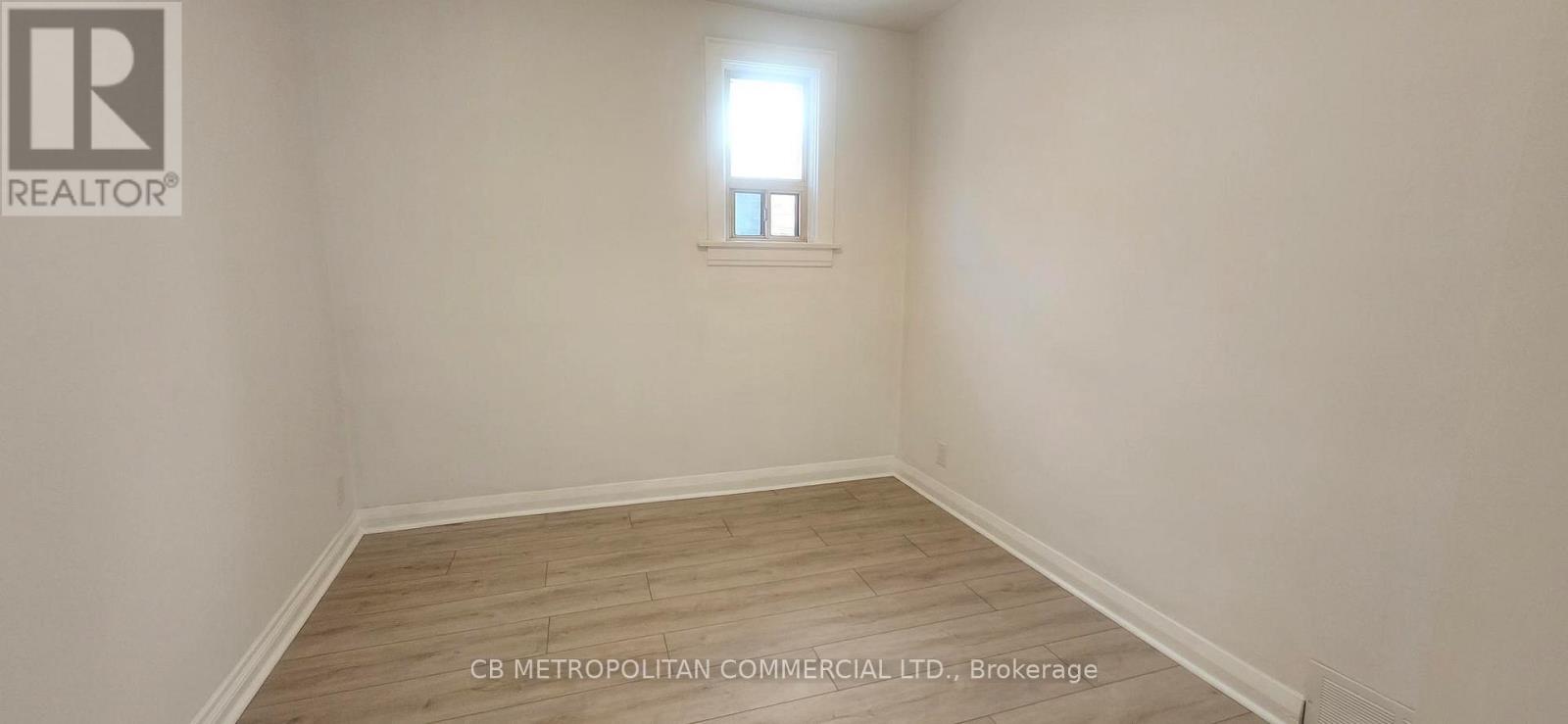 Upper - 124 Evans Avenue, Toronto, Ontario  M8Z 1H9 - Photo 16 - W13832338