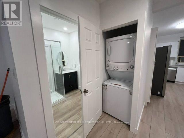 Upper - 124 Evans Avenue, Toronto, Ontario  M8Z 1H9 - Photo 7 - W13832338