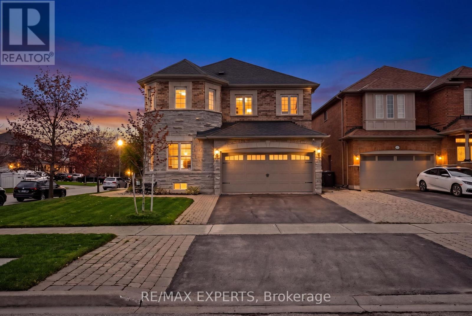 2 Ironhorse Crescent, Caledon, Ontario  L7E 2K8 - Photo 2 - W13832348