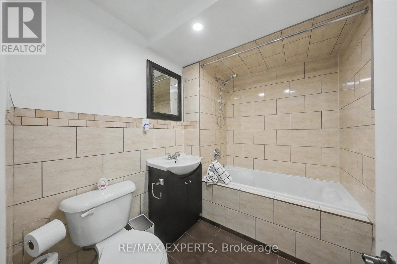 2 Ironhorse Crescent, Caledon, Ontario  L7E 2K8 - Photo 45 - W13832348