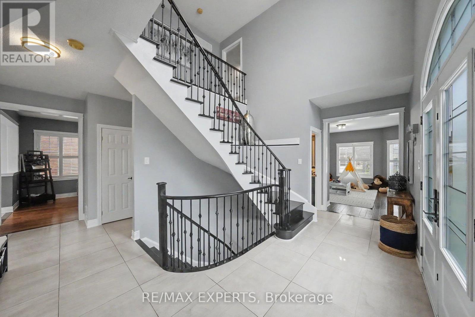 2 Ironhorse Crescent, Caledon, Ontario  L7E 2K8 - Photo 9 - W13832348