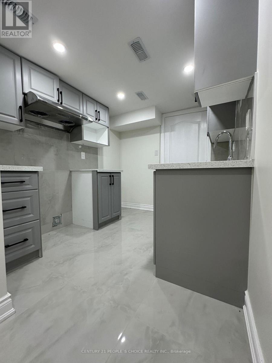 Unit- 2 - 7490 Middleshire Drive, Mississauga, Ontario  L4T 3S2 - Photo 13 - W13832372
