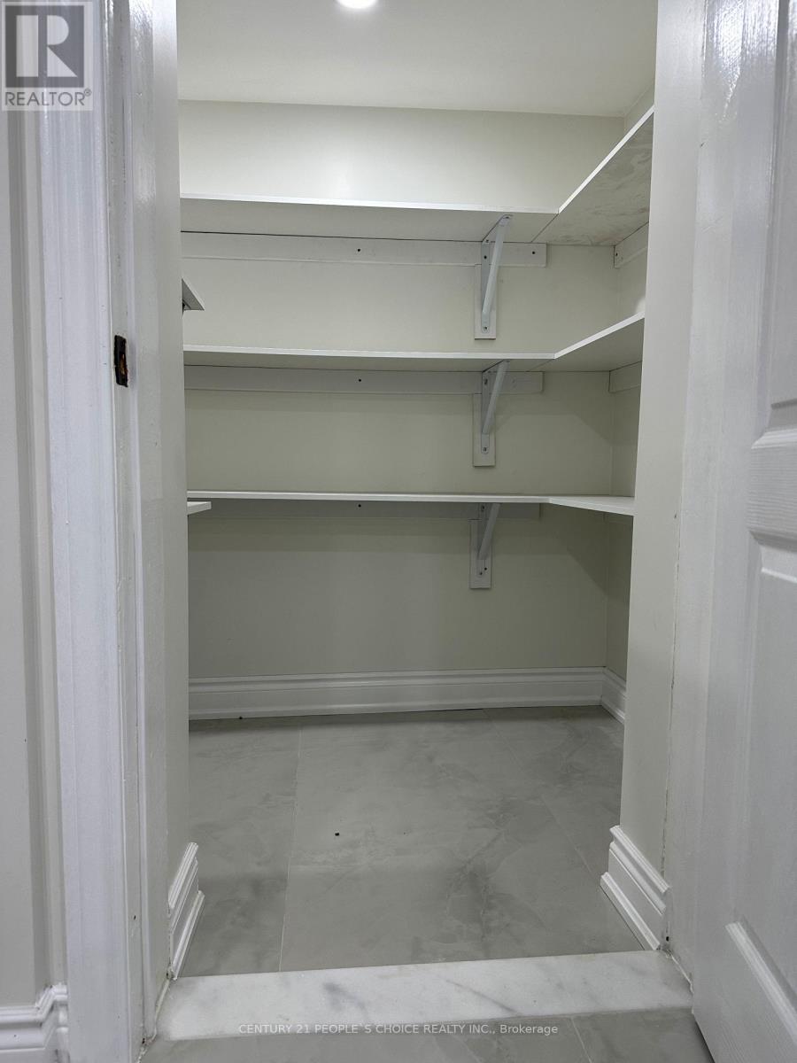 Unit- 2 - 7490 Middleshire Drive, Mississauga, Ontario  L4T 3S2 - Photo 15 - W13832372