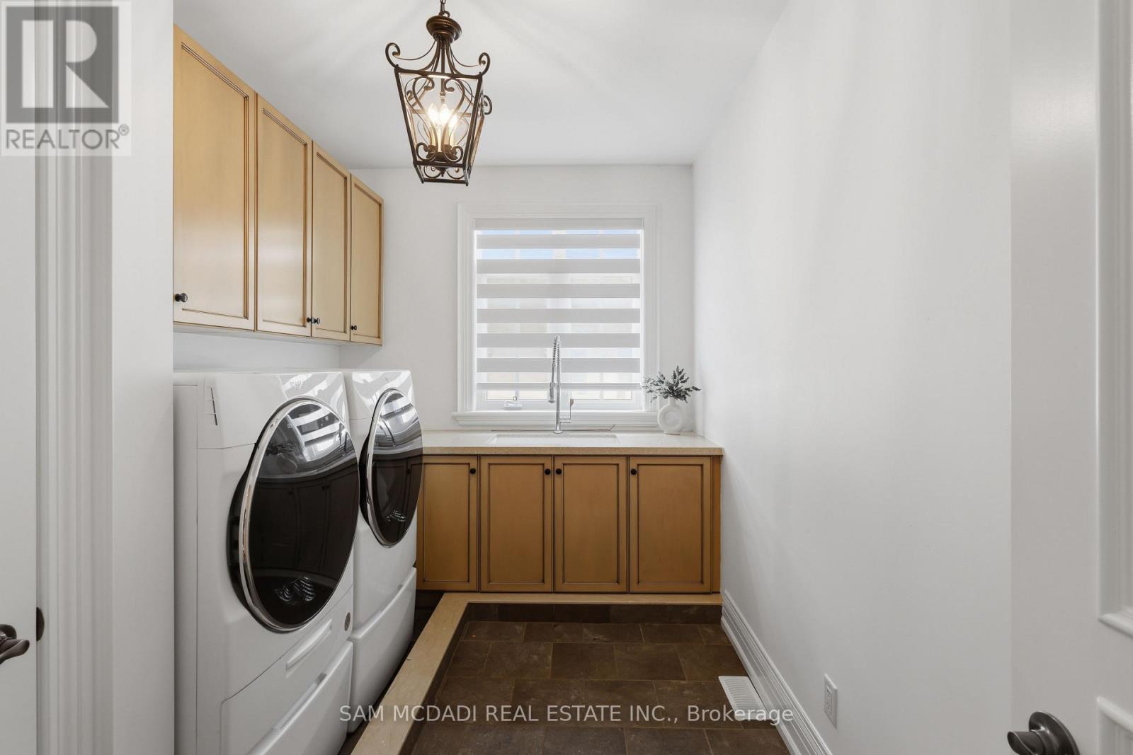 725 Queensway W, Mississauga, Ontario  L5C 1A7 - Photo 36 - W13832376
